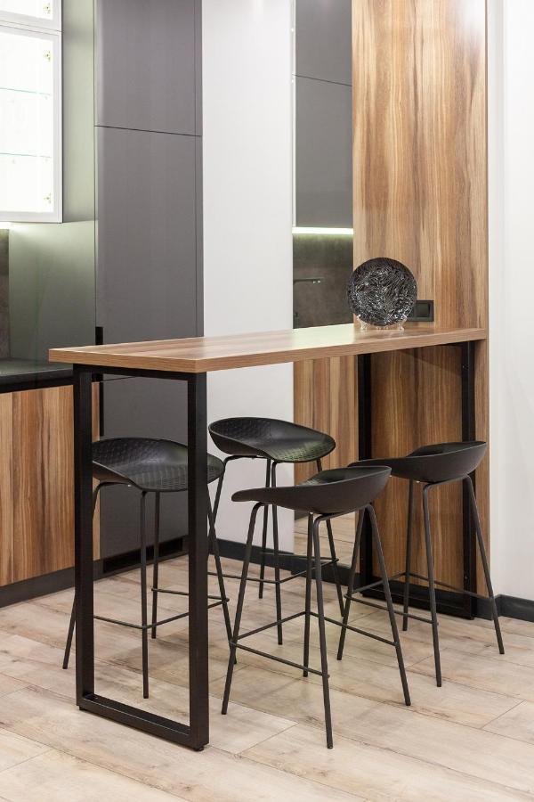 Royal Apartment On Leontovicha 7/2 Lviv Extérieur photo